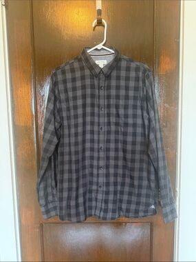 Men's Black & Gray Plaid Button-Down Shirt